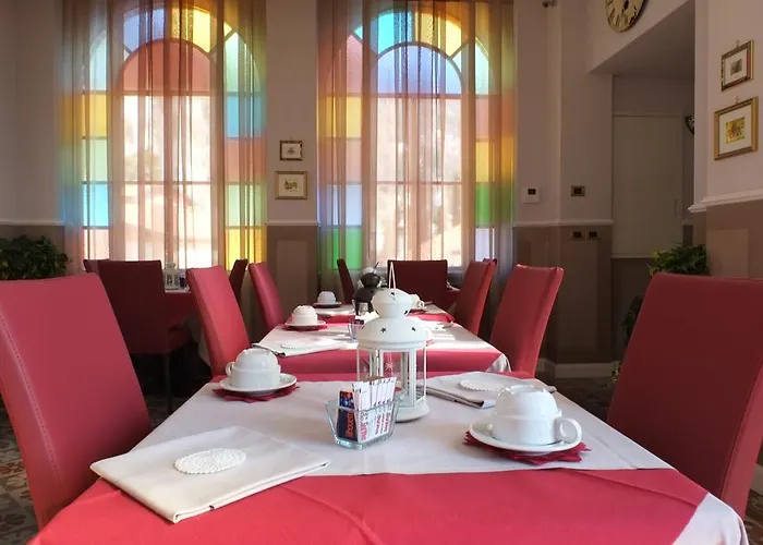 Bed & Breakfast Michelangelo Varenna