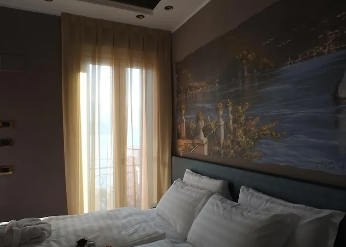 Bed & Breakfast Michelangelo Varenna