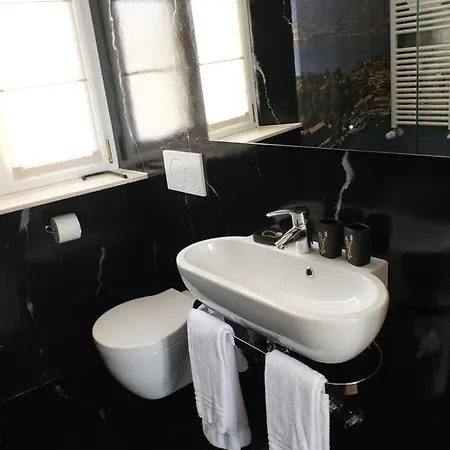 Michelangelo فارينا